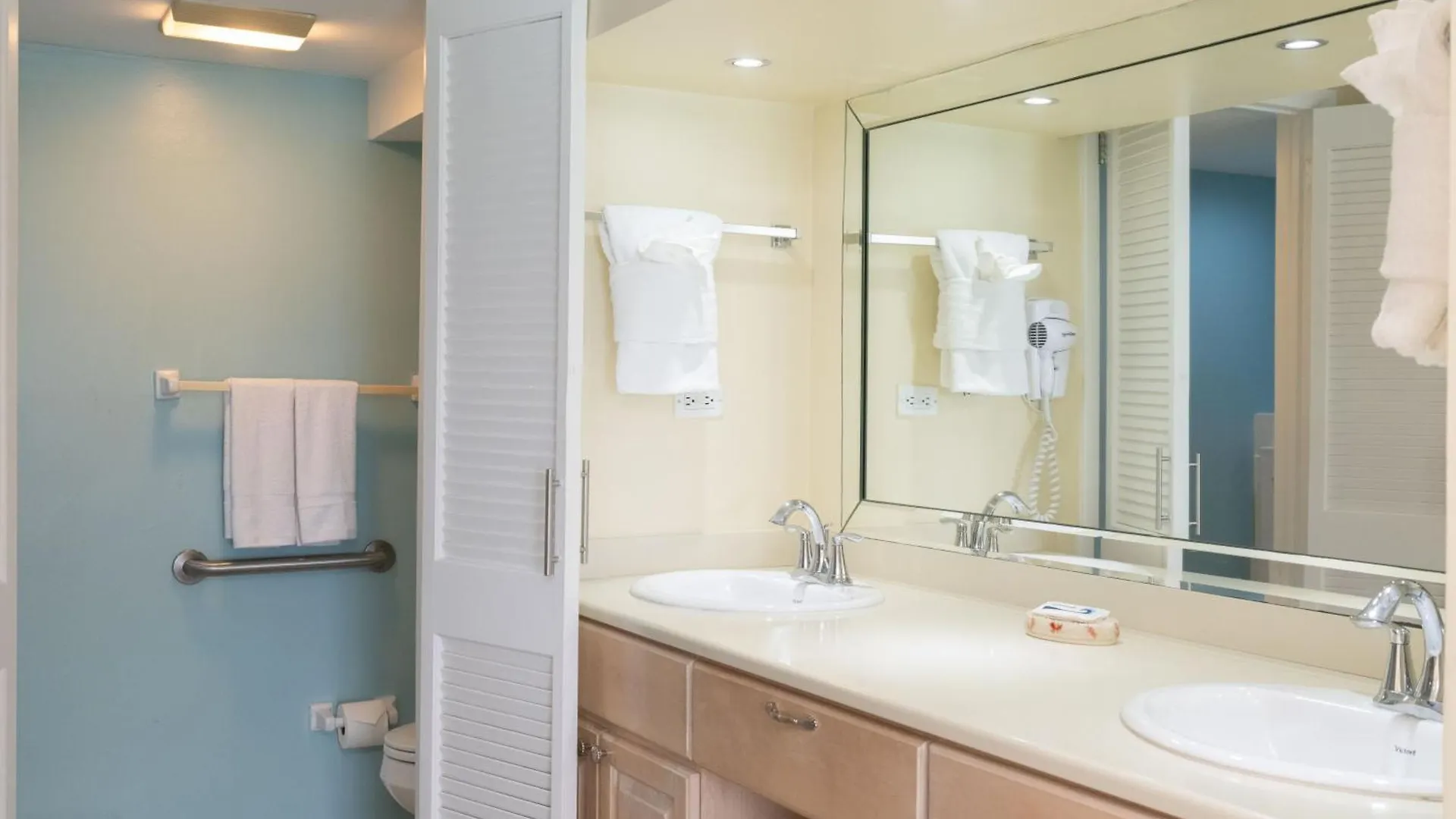 Ocean View Villas At Paradise Island Beach Club